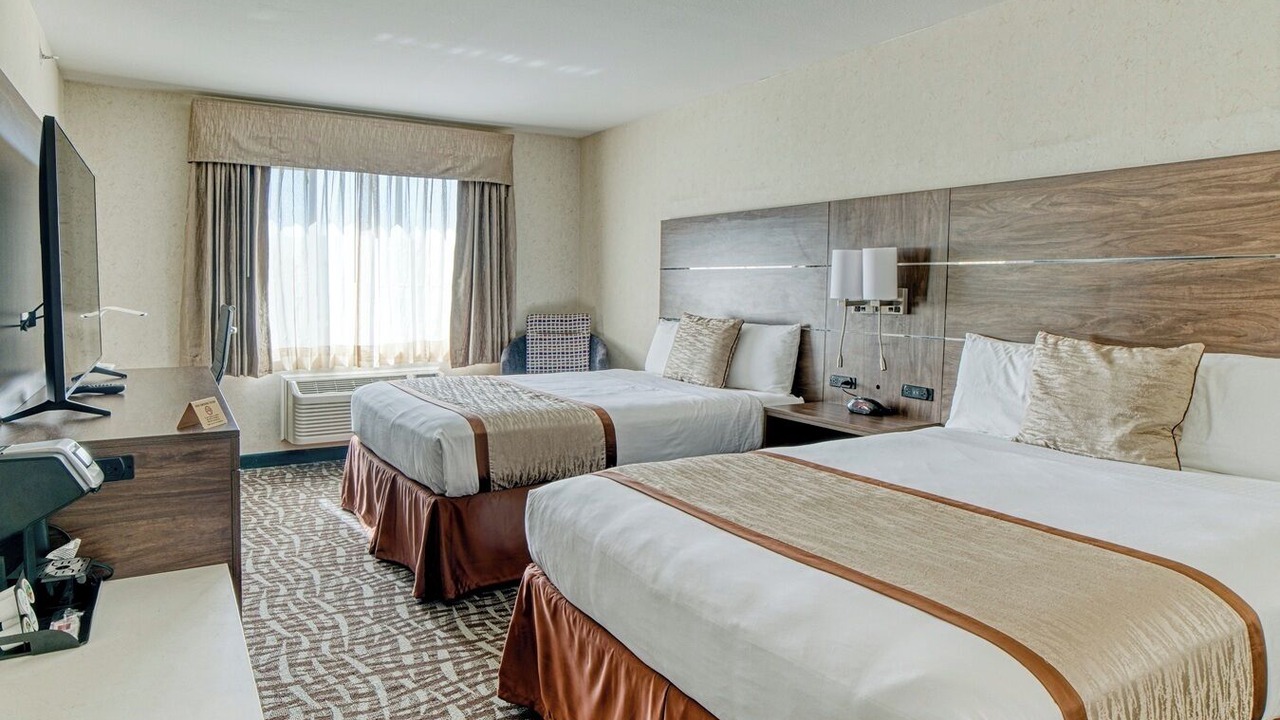 Photo of Others in Monroe