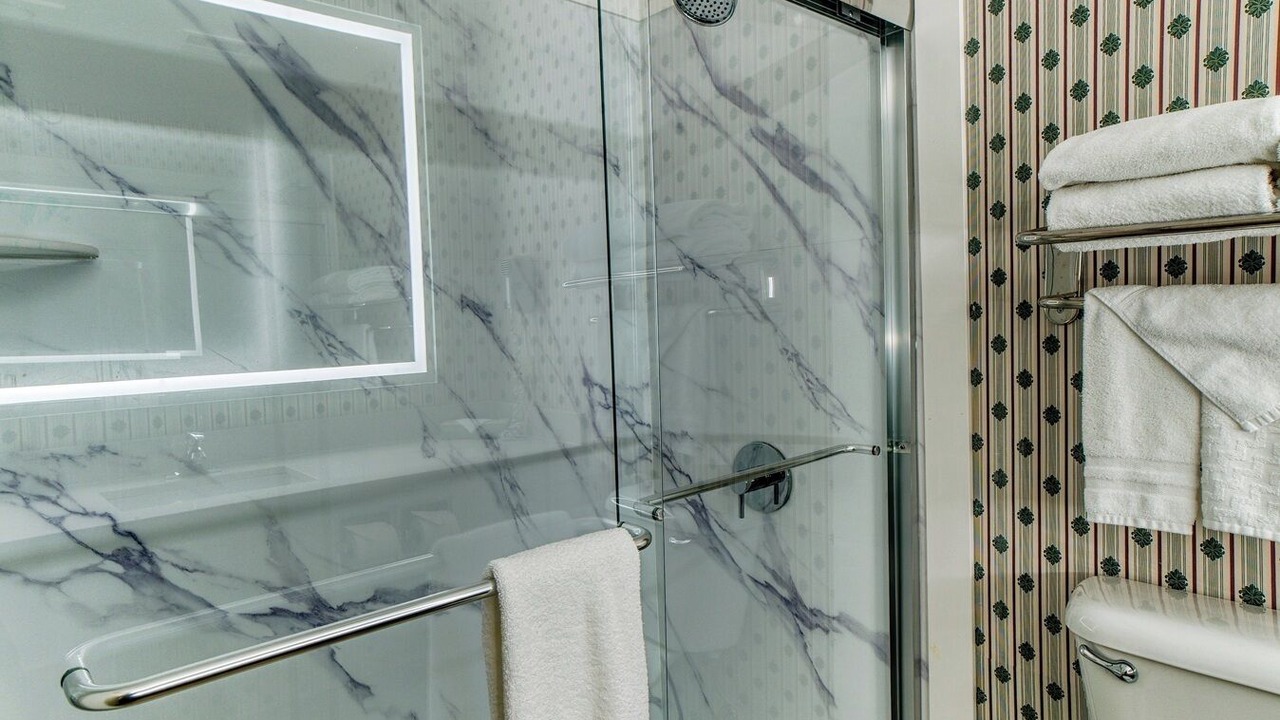 Photo of Others in Monroe