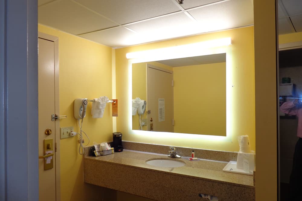 Photo of Bathroom in Tallman