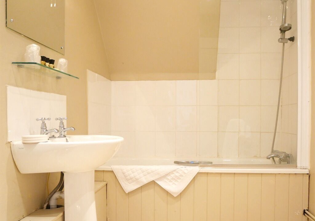 Photo of Others in Calne