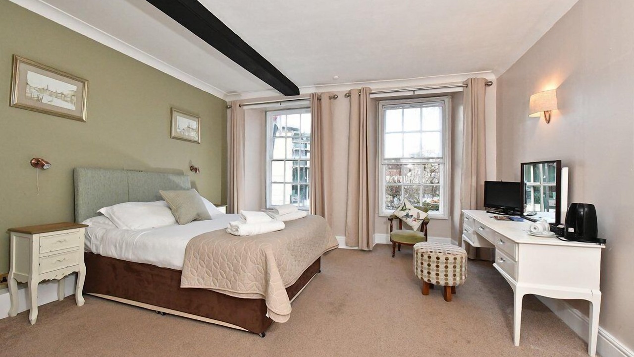 Photo of Others in Calne