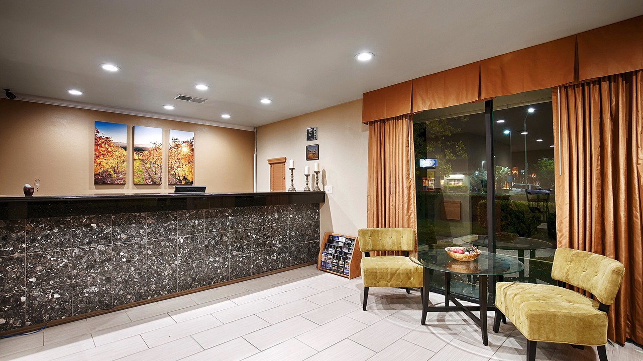 Photo of Others in Nut Tree