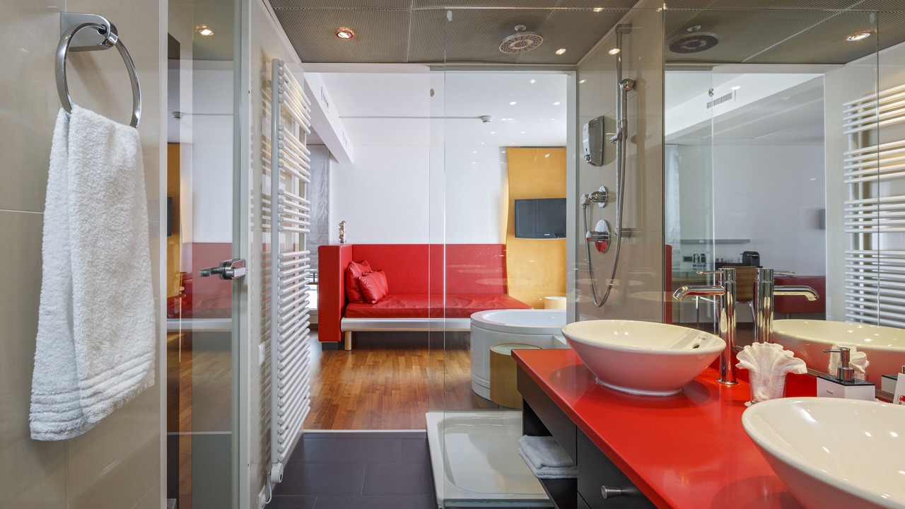 Photo of Bathroom in Nussbaumen