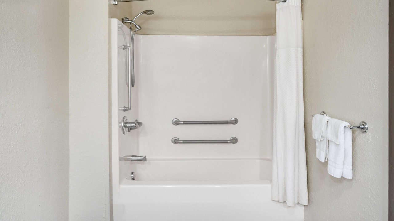 Photo of Bathroom in Kedron