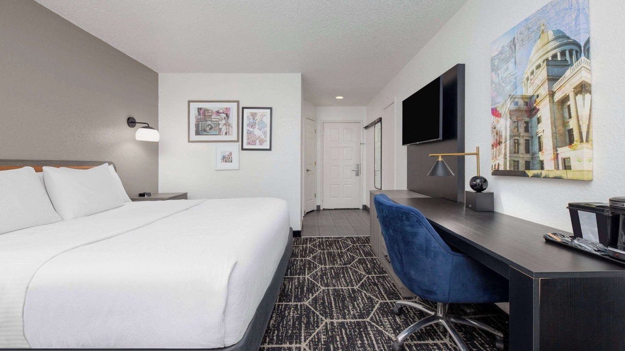 Photo of Bedroom in El Dorado
