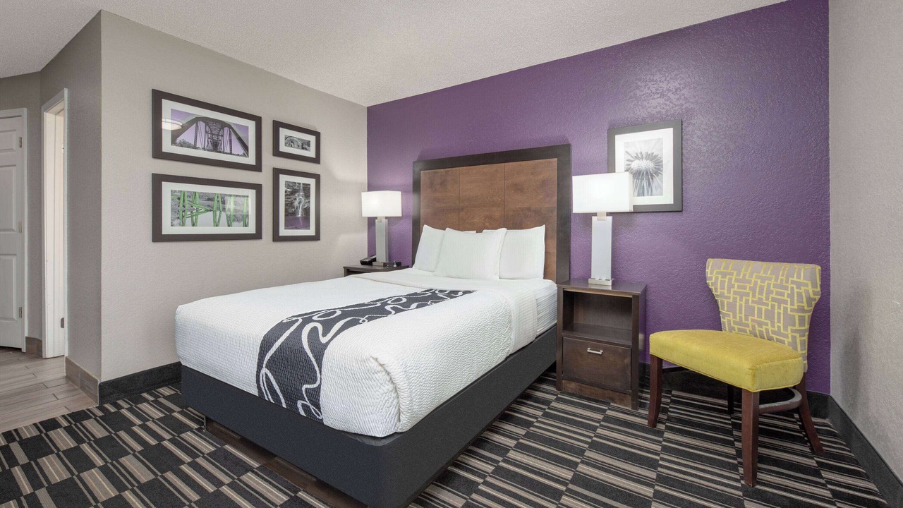 Photo of Bedroom in El Dorado