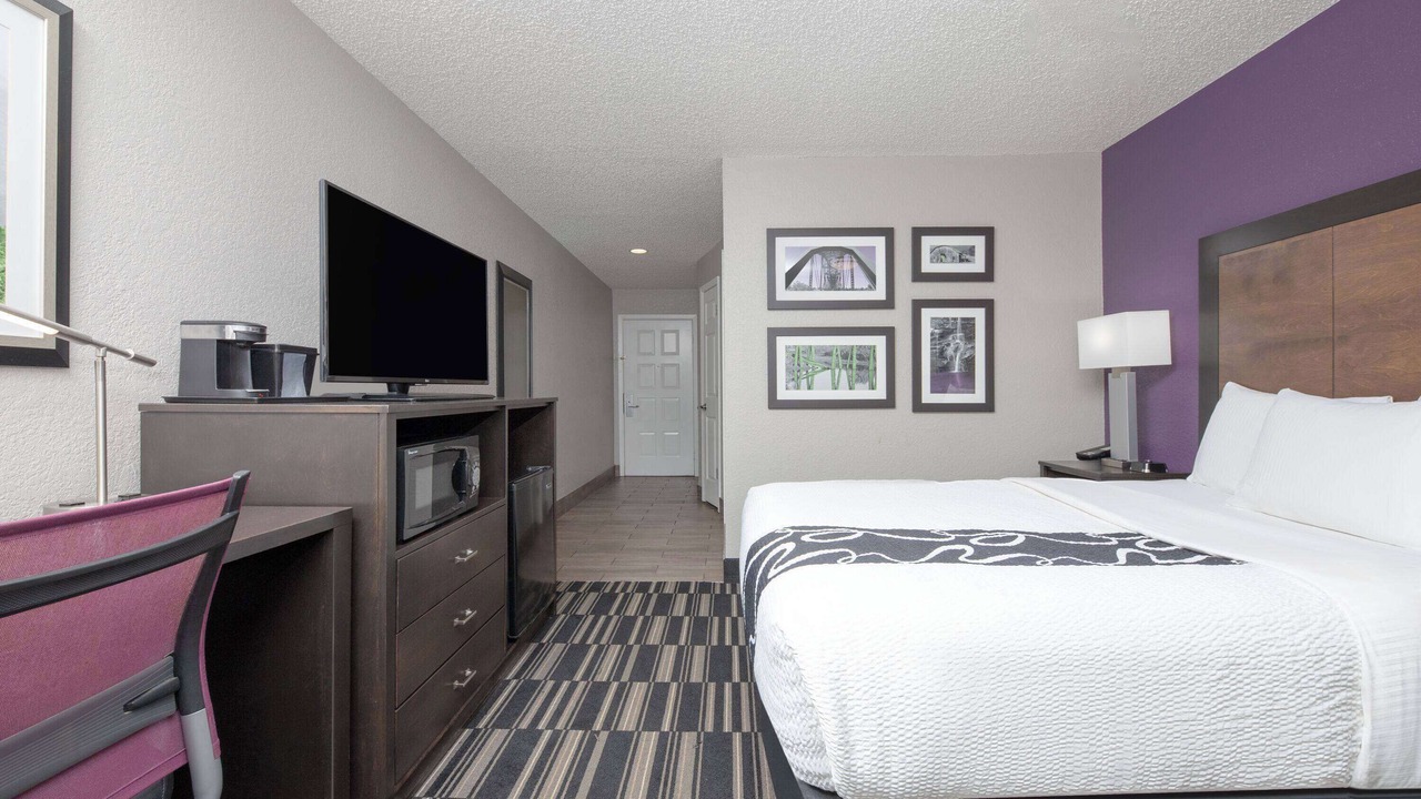 Photo of Bedroom in El Dorado