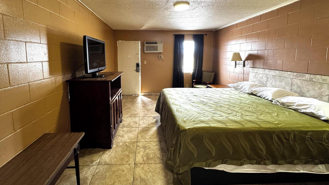 Photo of Bedroom in Forrest City