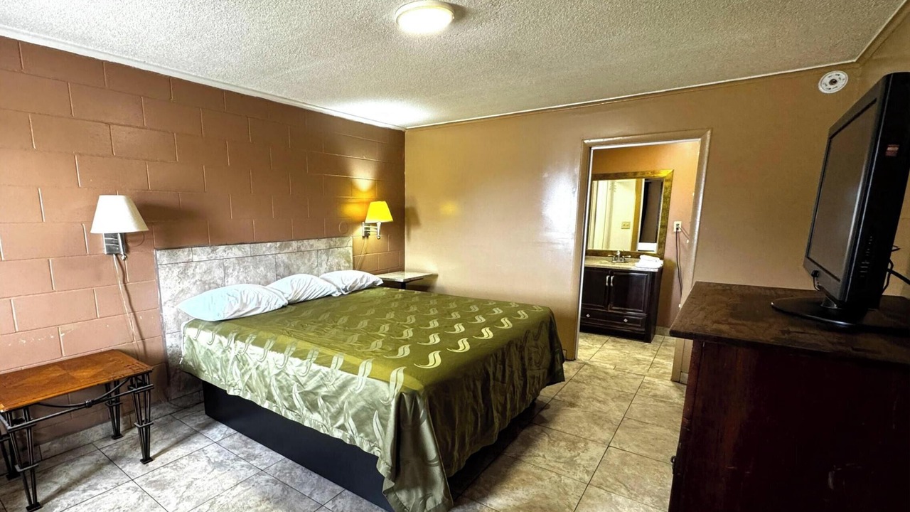 Photo of Bedroom in Forrest City