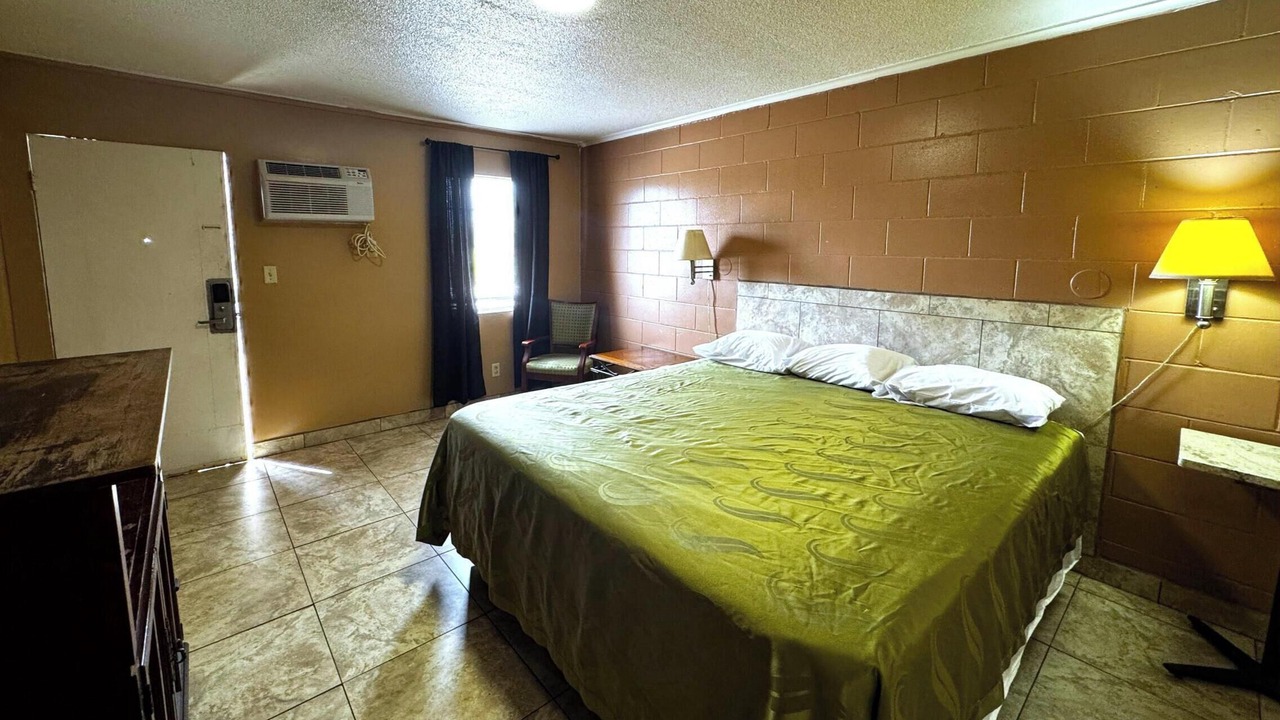 Photo of Bedroom in Forrest City