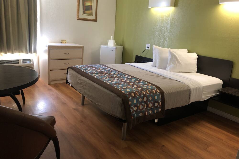 Photo of Bedroom in Scottsbluff