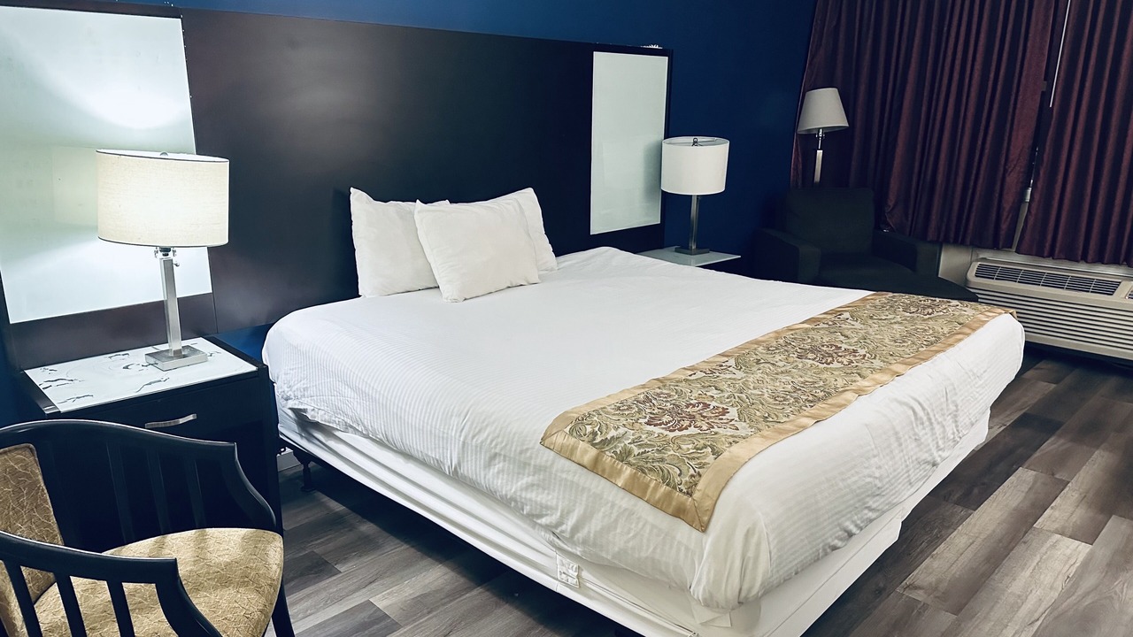 Photo of Bedroom in Bordentown