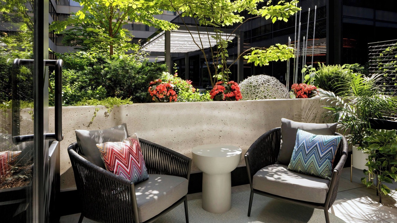 Photo of Outdoor in Yorkville