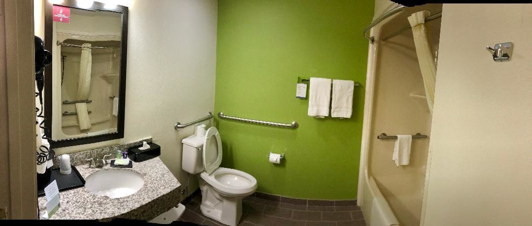 Photo of Bathroom in Gallup
