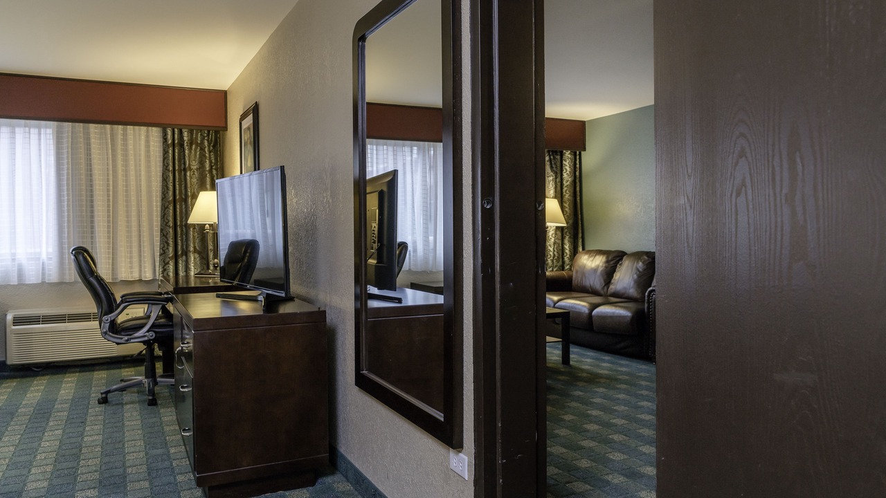Photo of Bedroom in Lansing