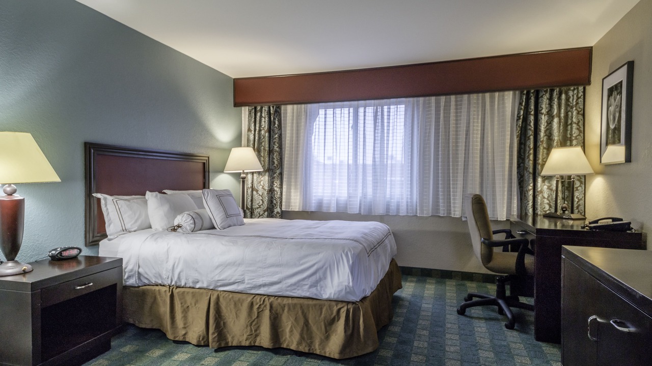 Photo of Bedroom in Lansing