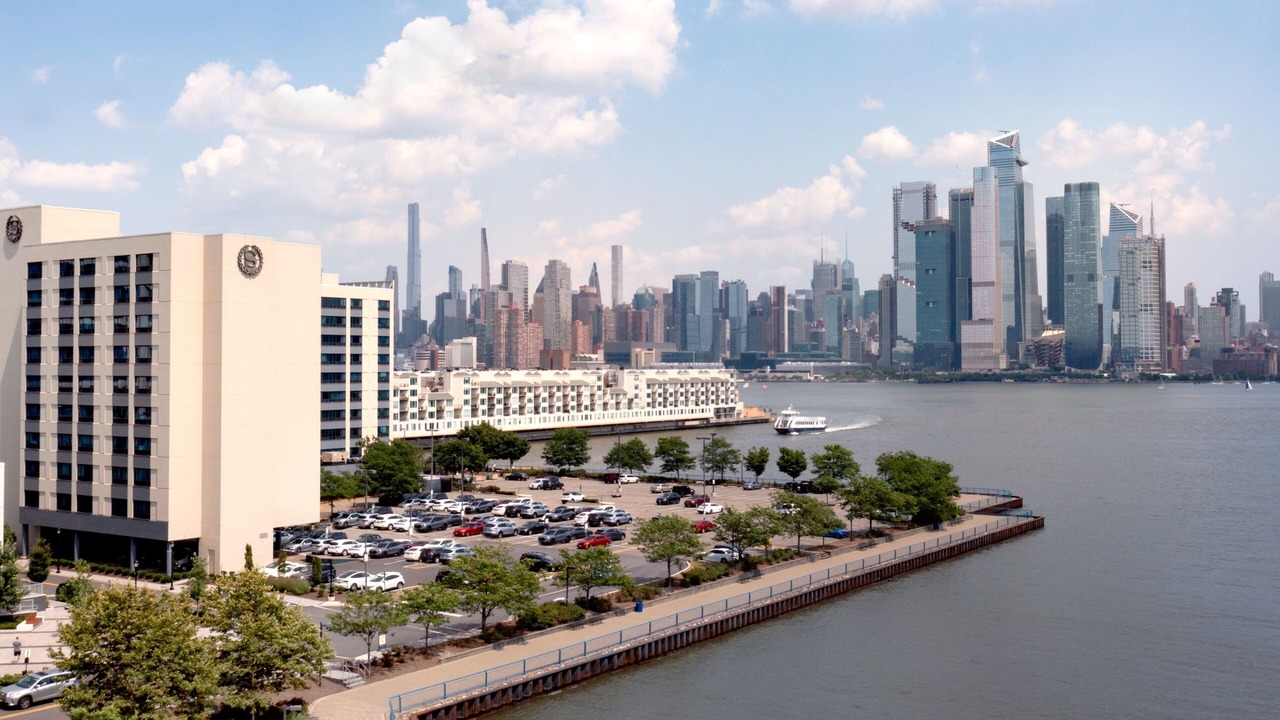 Photo of Others in Weehawken