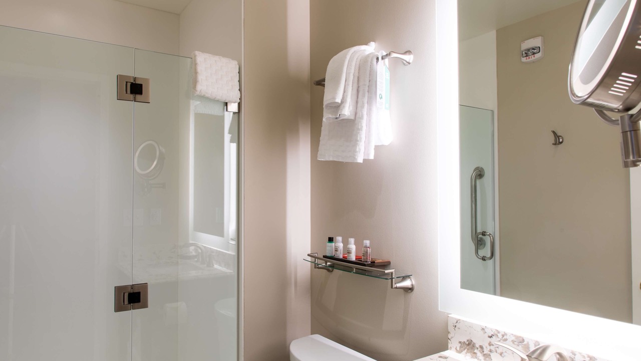 Photo of Bathroom in Center City East