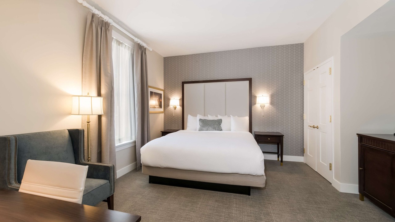 Photo of Bedroom in Center City East