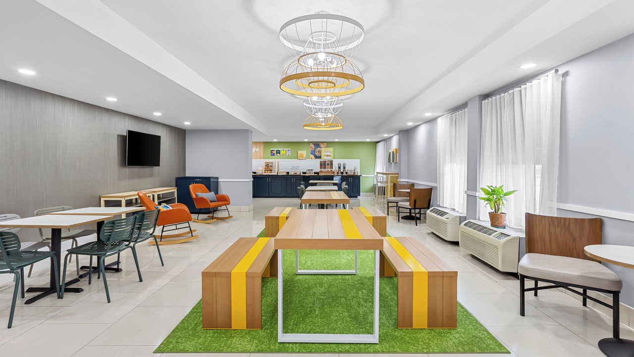 Photo of Others in Des Plaines