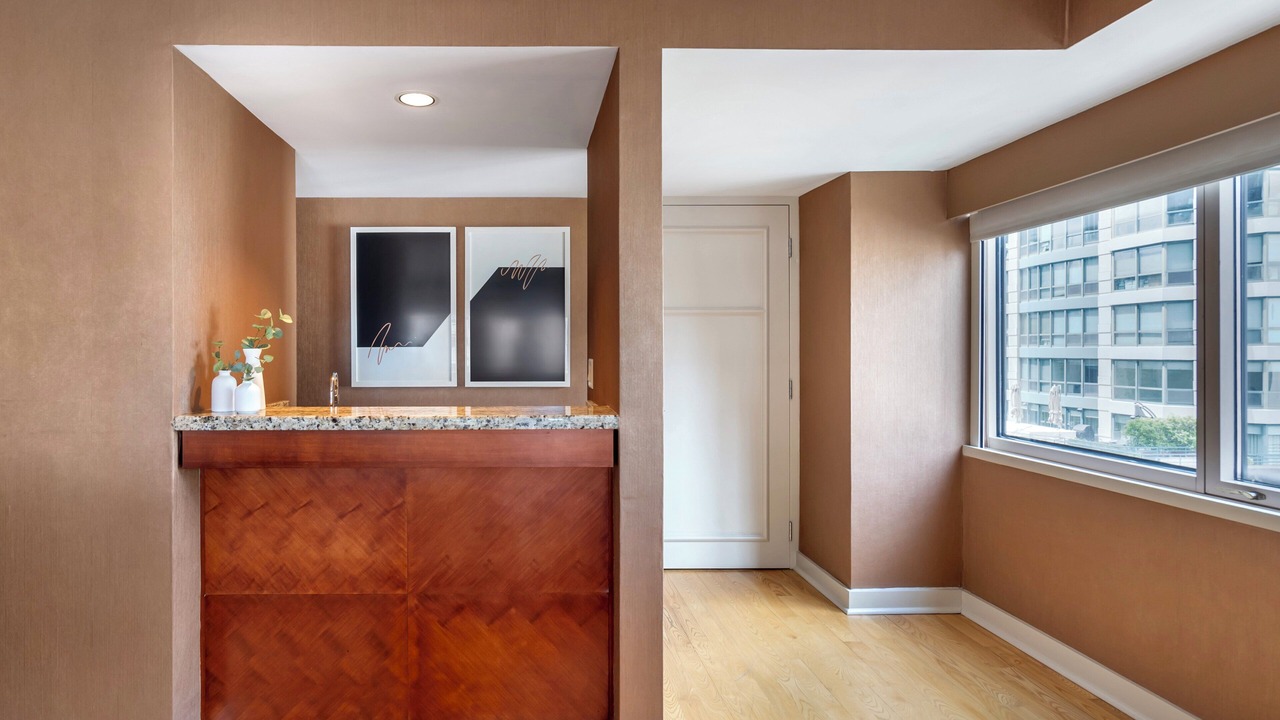 Photo of Bedroom in Near North Side