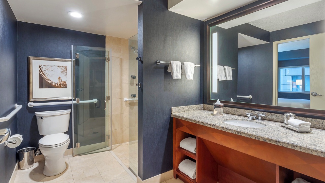 Photo of Bathroom in Near North Side