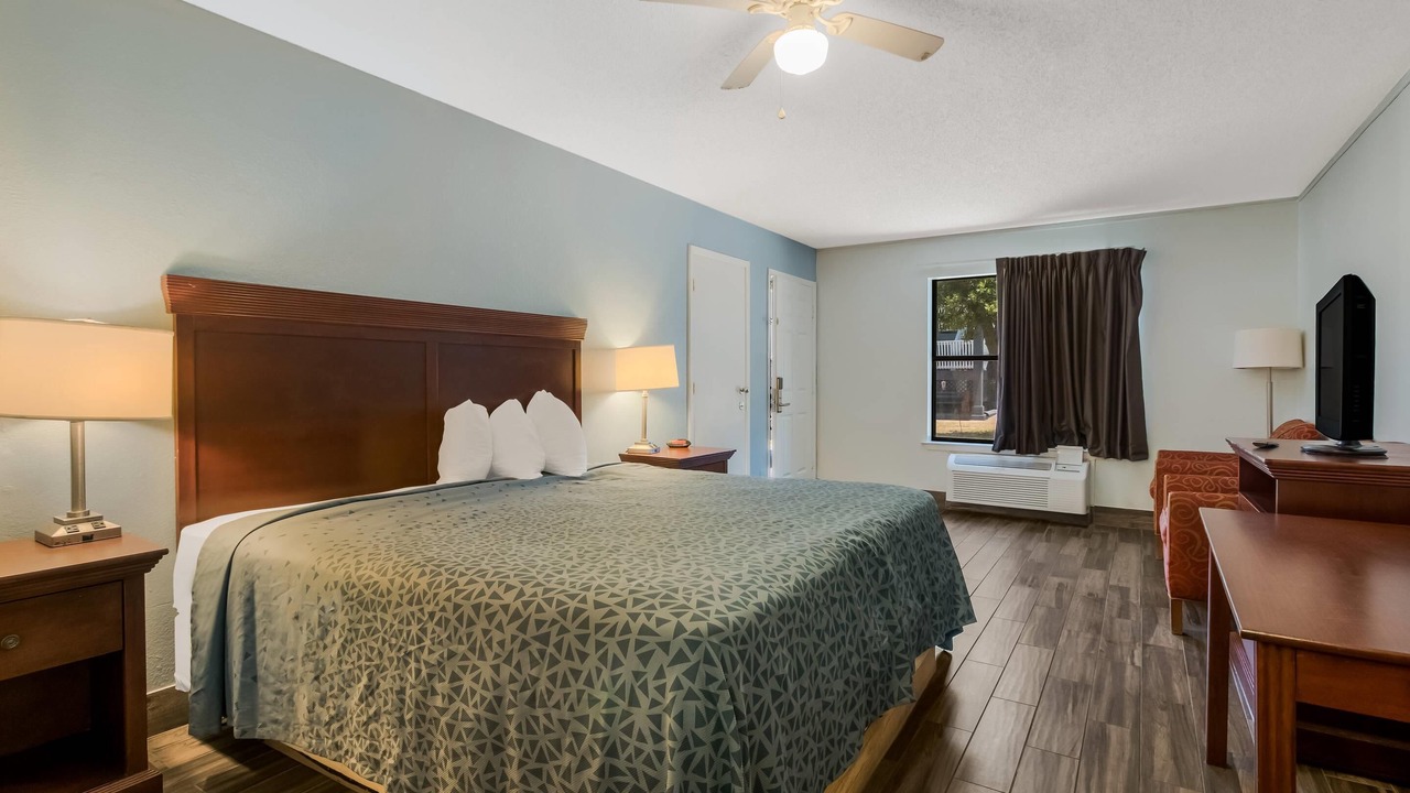 Photo of Bedroom in Fulton