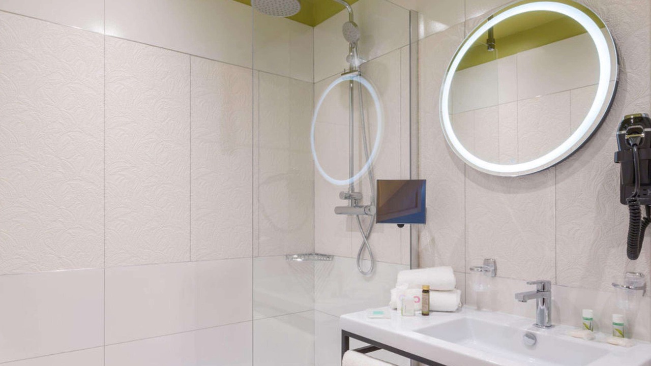 Photo of Bathroom in Gare-Jouvenet