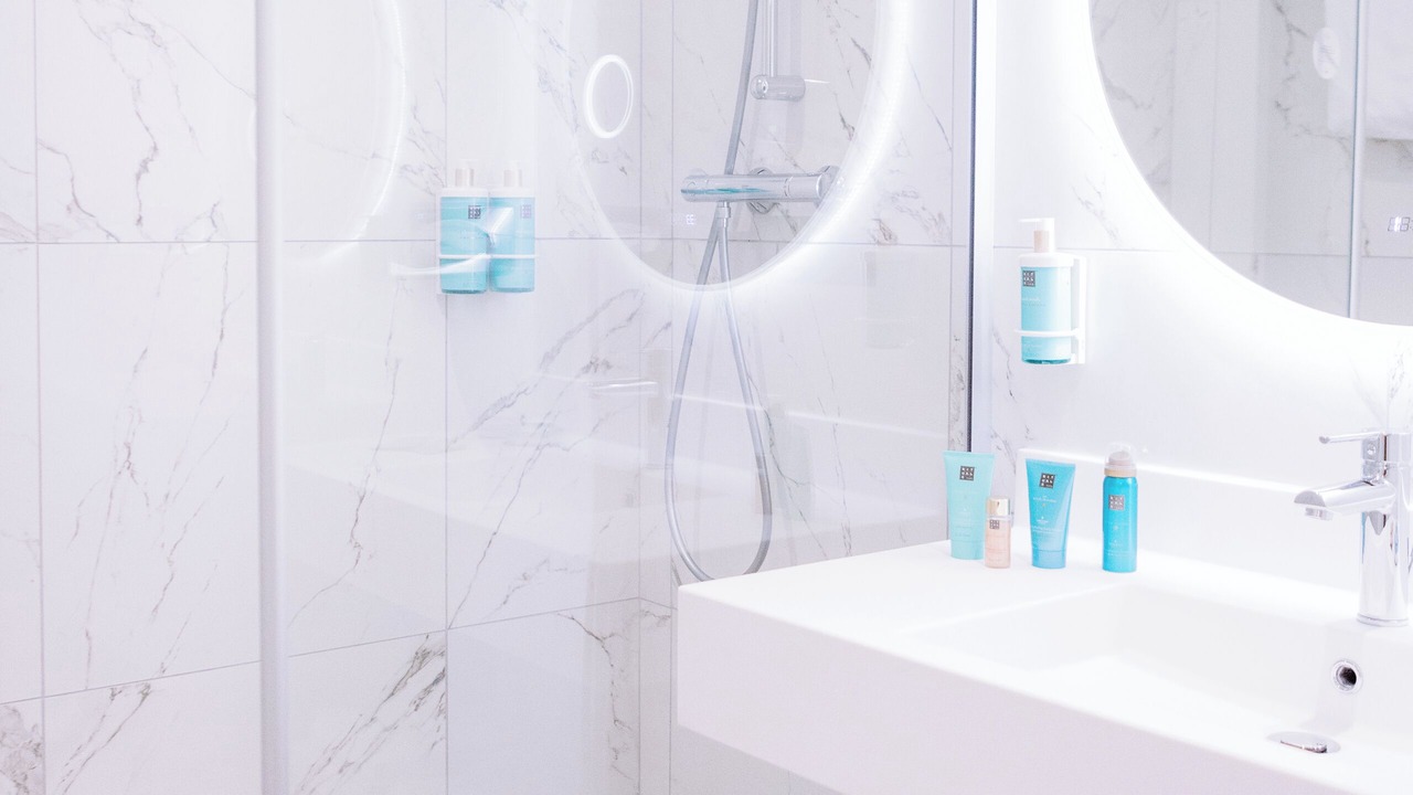 Photo of Bathroom in Aiguerelles