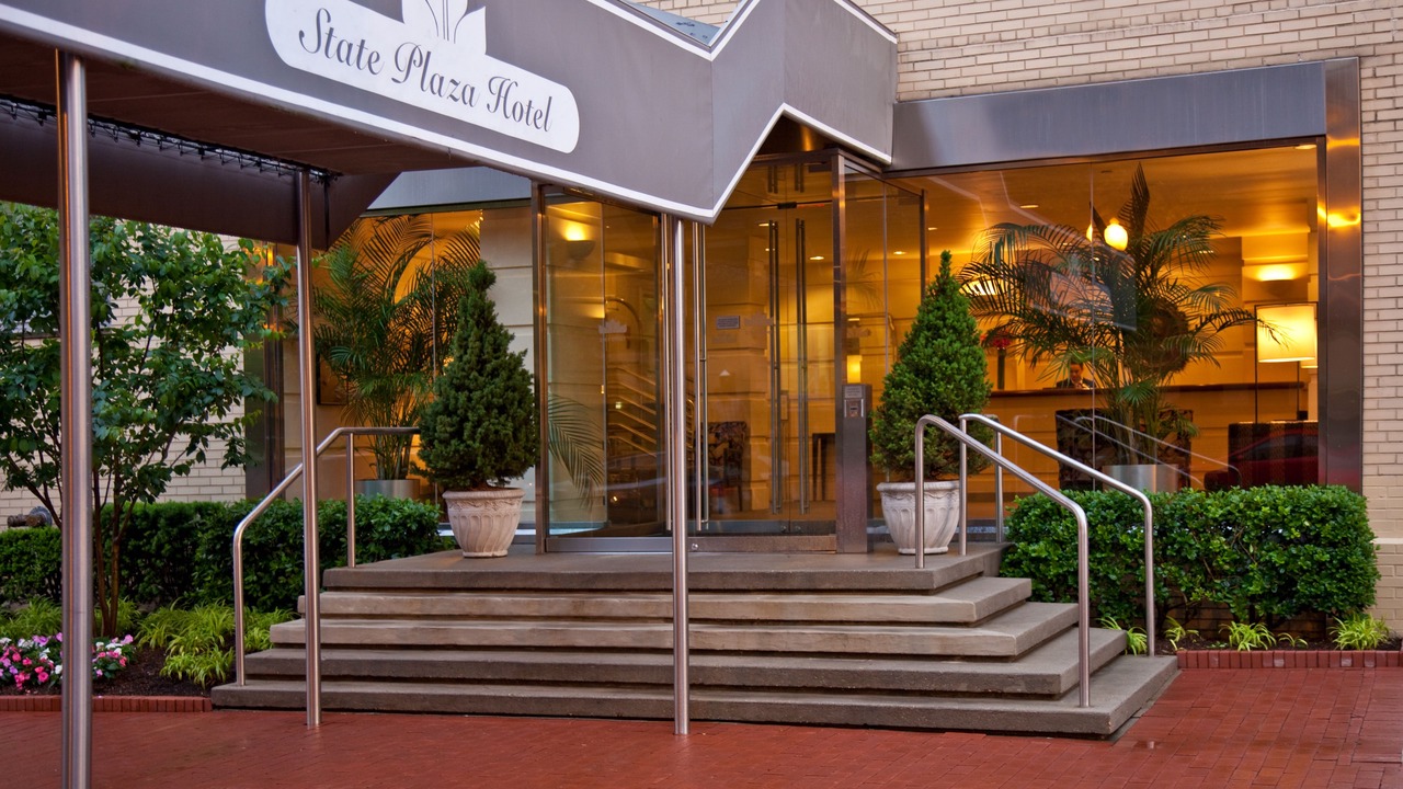Photo of Outdoor in Foggy Bottom