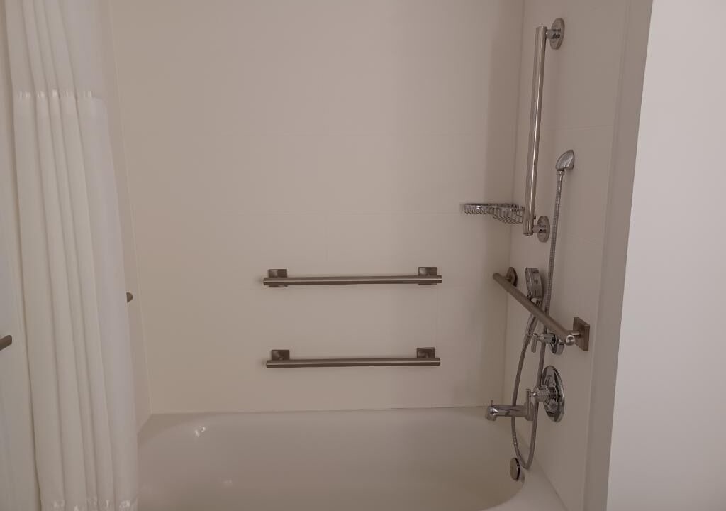 Photo of Bathroom in South Fair Oaks