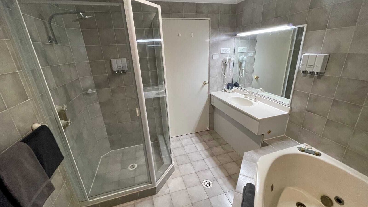 Photo of Bathroom in Tea Gardens