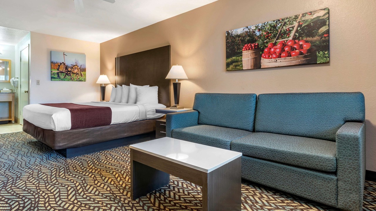 Photo of Livingroom in Turlock