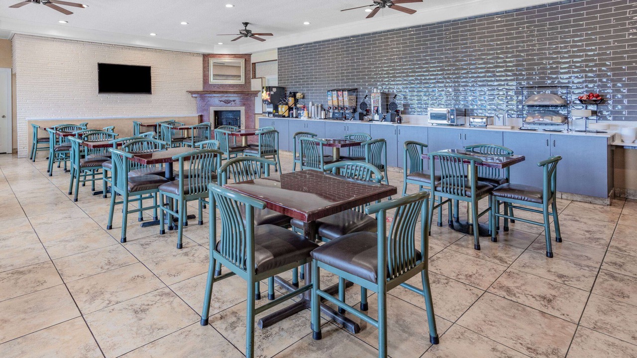 Photo of Others in Pleasantville