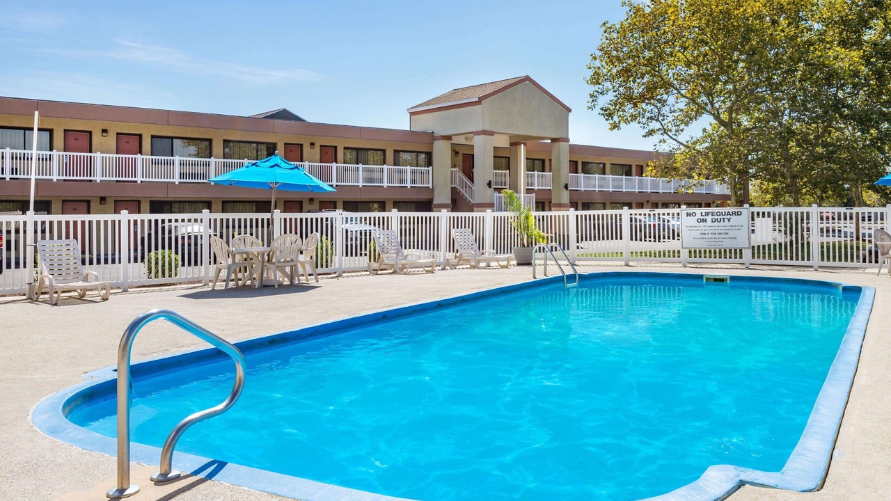 Photo of Outdoor in Pleasantville