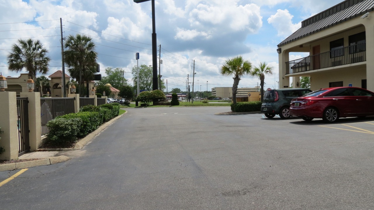 Photo of Outdoor in Tillmans Corner