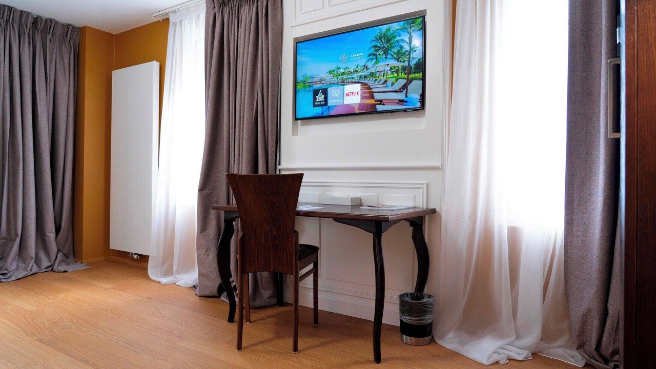 Photo of Bedroom in Montreux City Centre