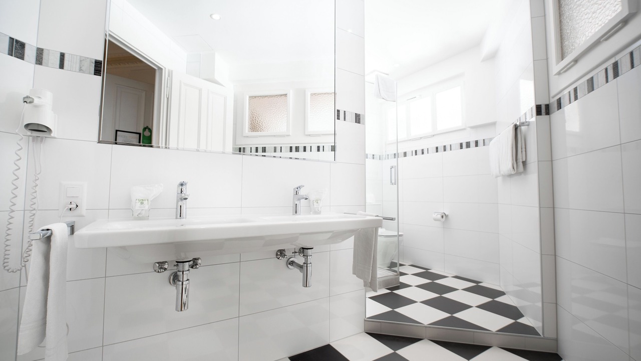 Photo of Bathroom in Montreux City Centre