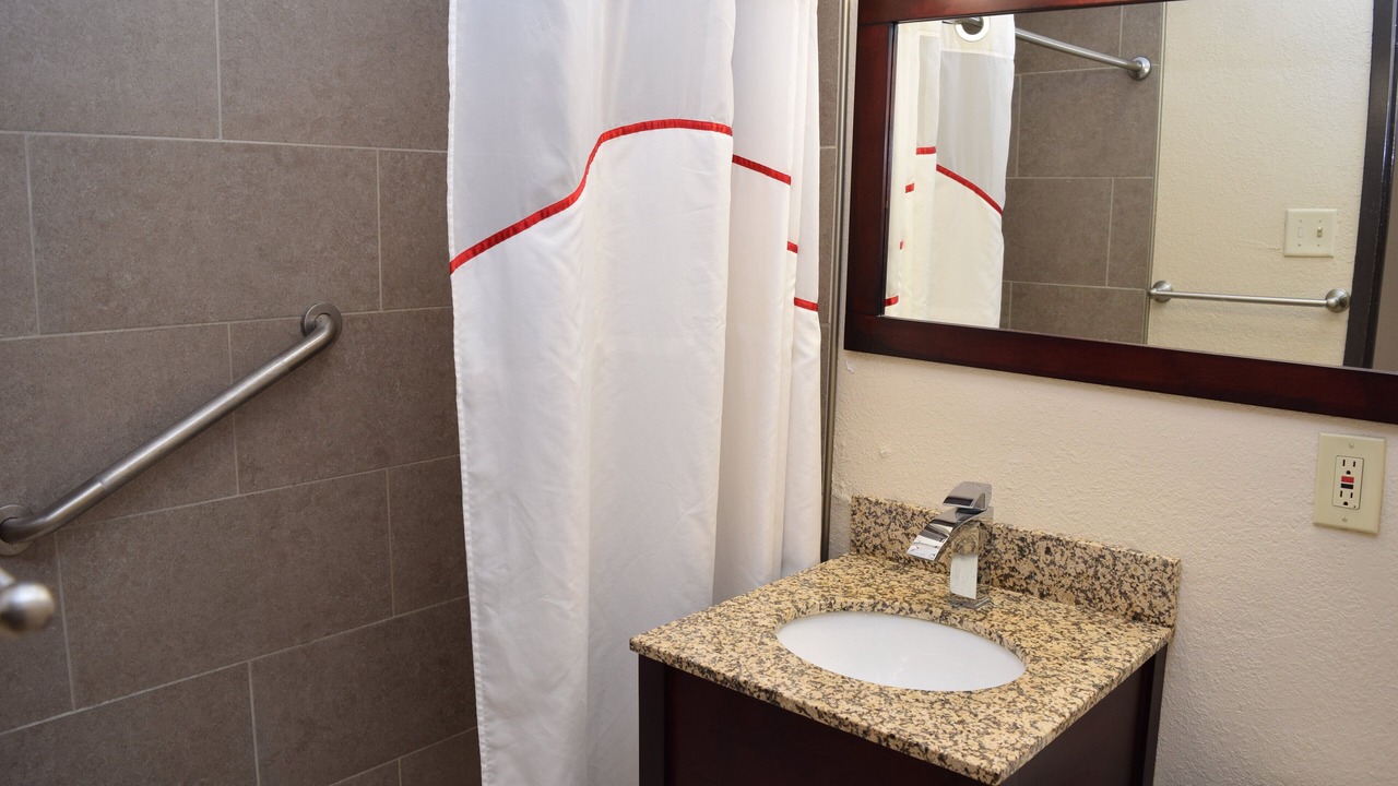 Photo of Bathroom in Batavia