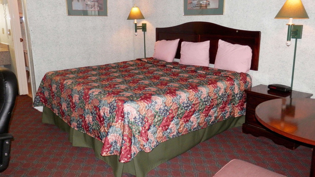 Photo of Bedroom in Fowlerville