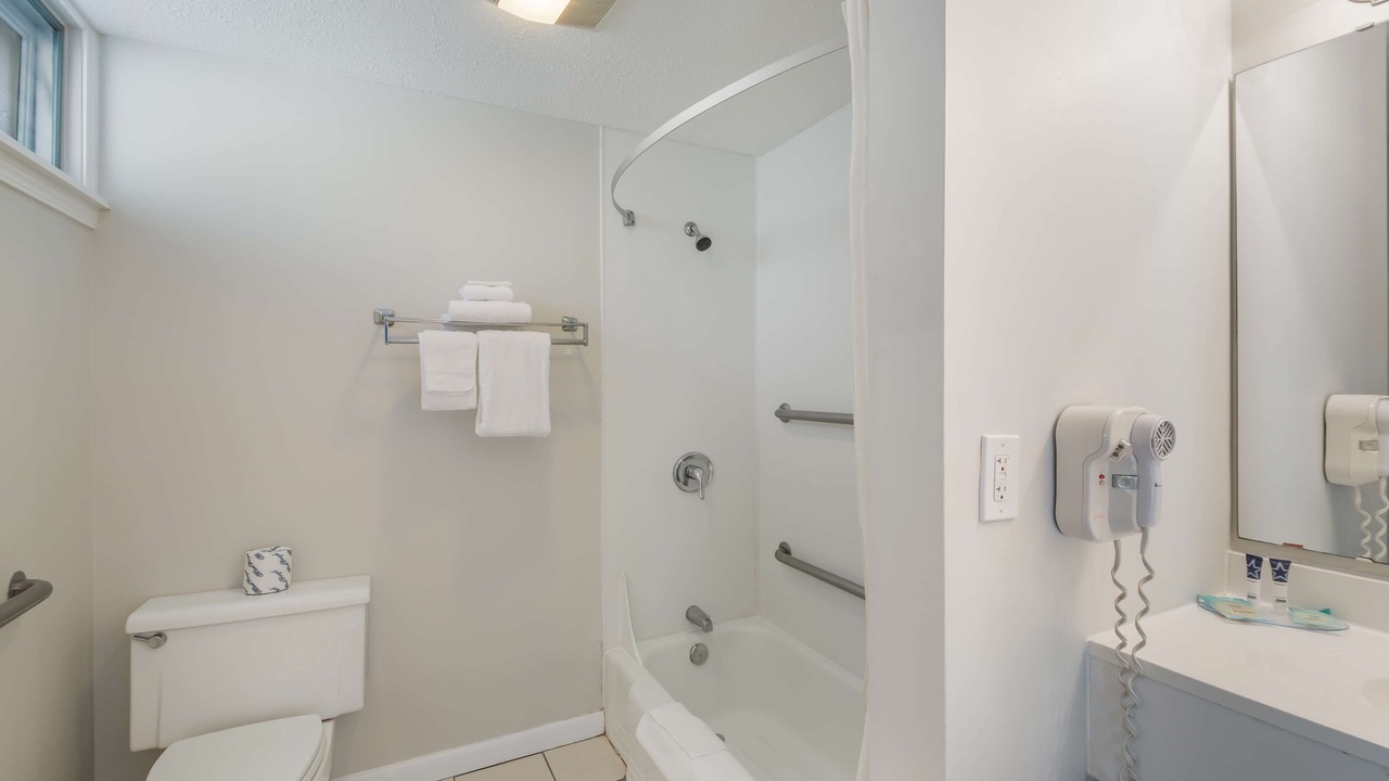 Photo of Bathroom in Painted Post