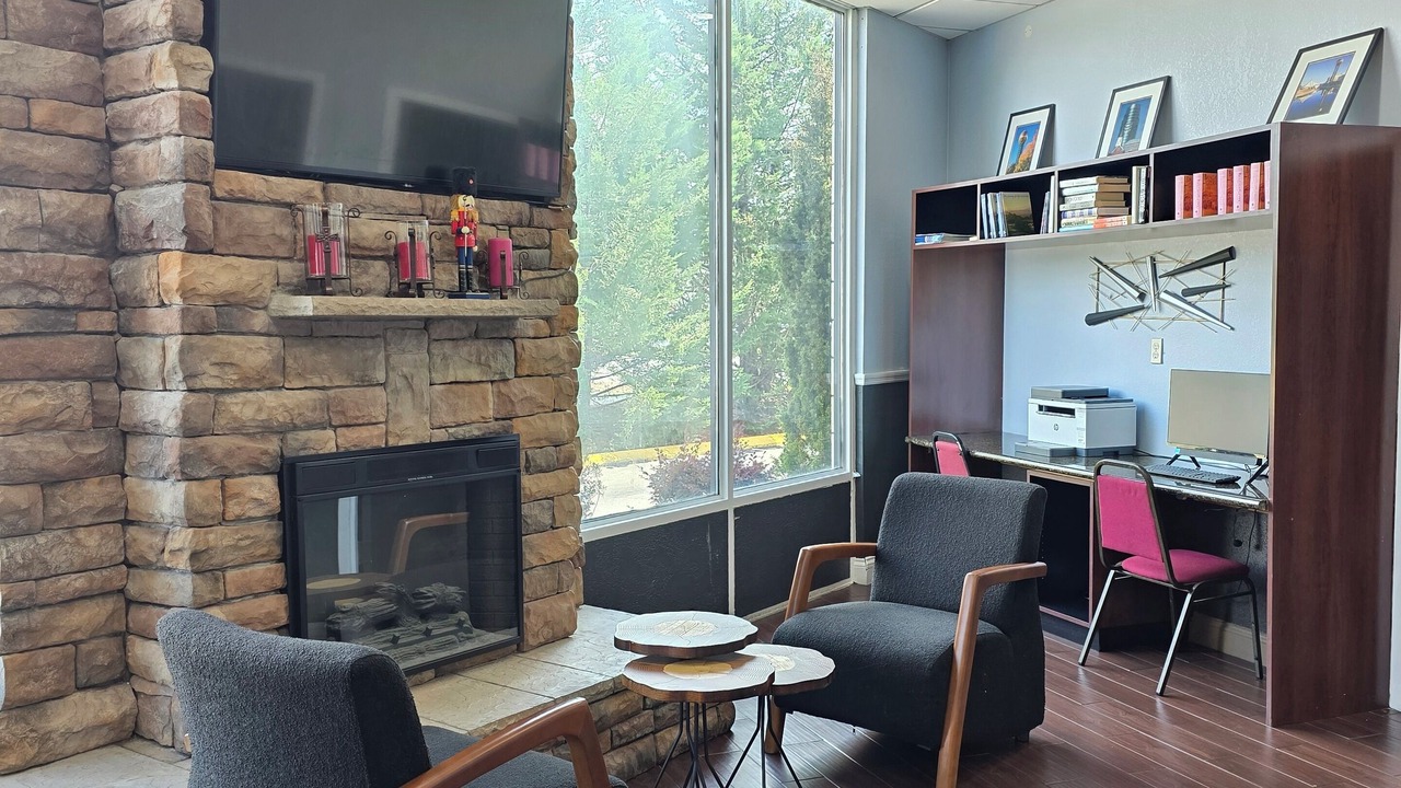 Photo of Others in Tyner