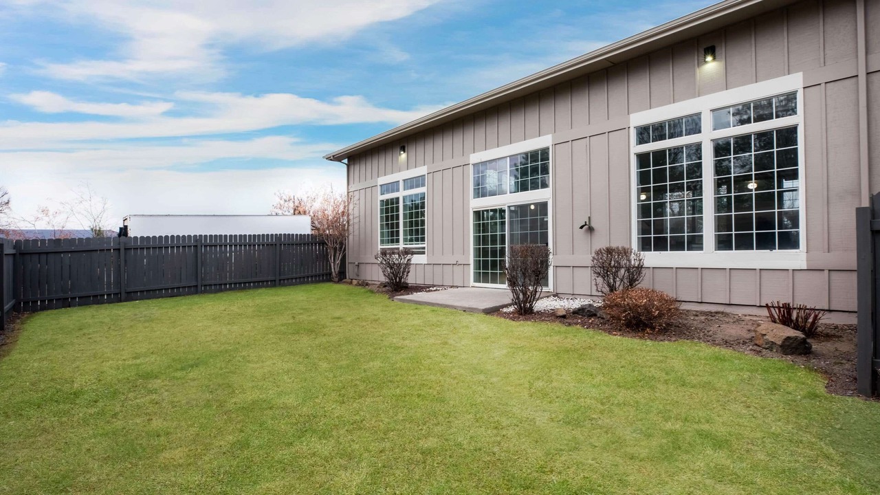 Photo of Outdoor in Old Farm District