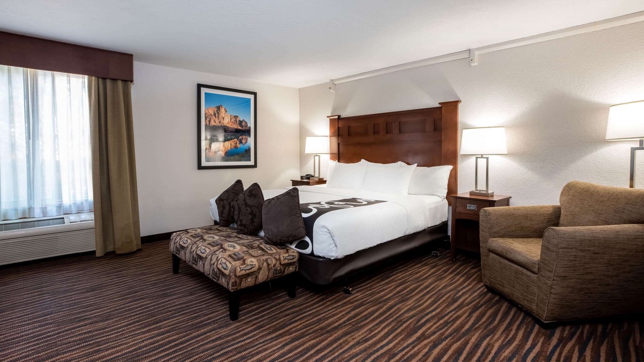 Photo of Bedroom in Old Farm District