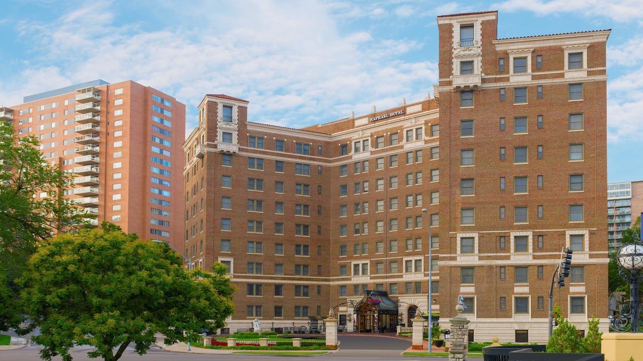Photo of Outdoor in Country Club Plaza Area