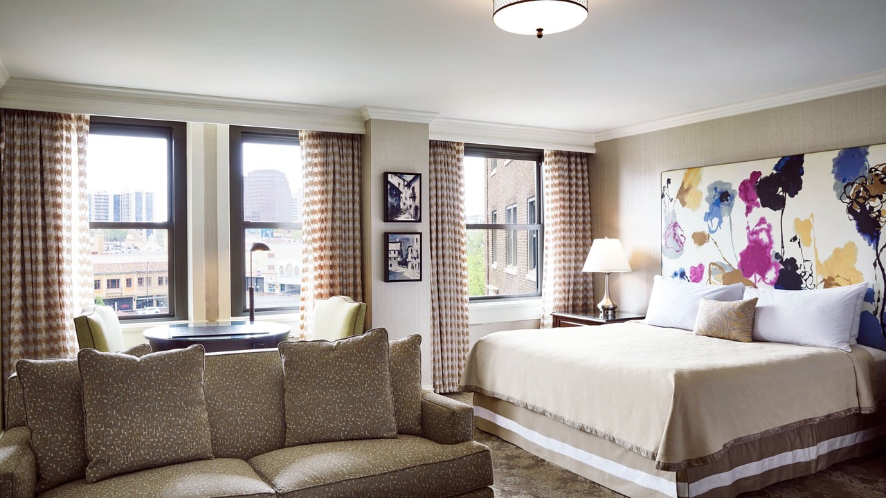 Photo of Bedroom in Country Club Plaza Area