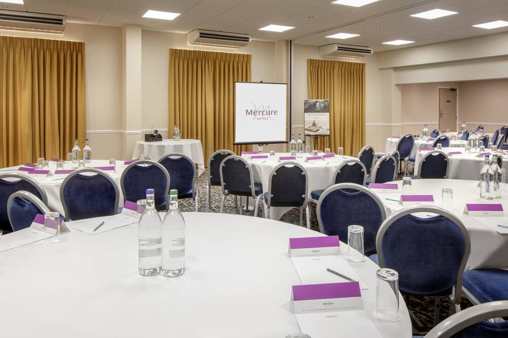 Photo of Others in Hatfield