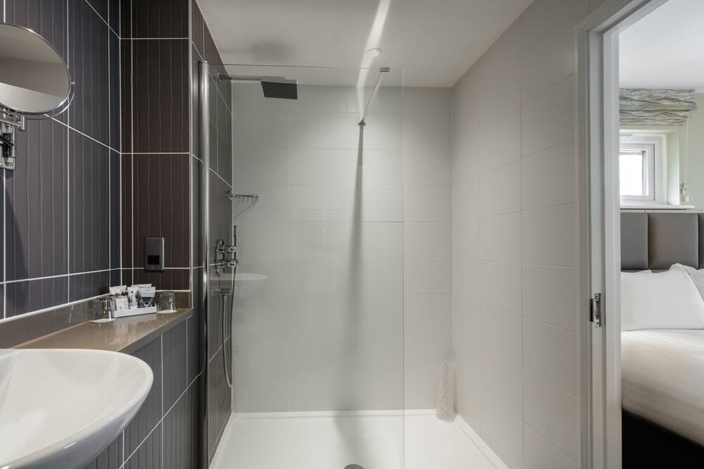 Photo of Bathroom in Hatfield