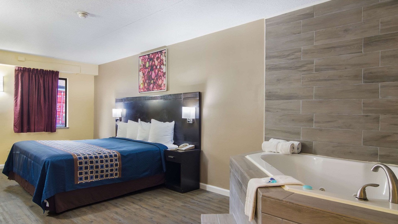 Photo of Bedroom in Monroeville