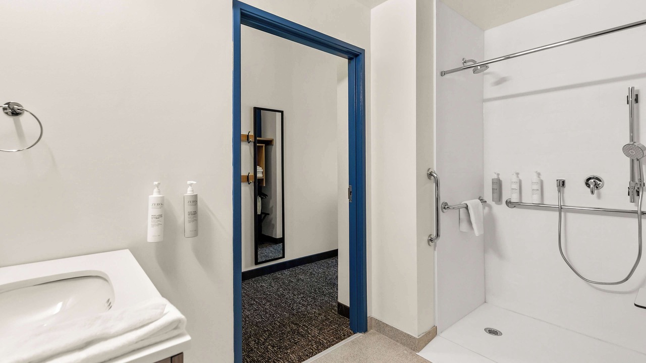 Photo of Bathroom in Commerce